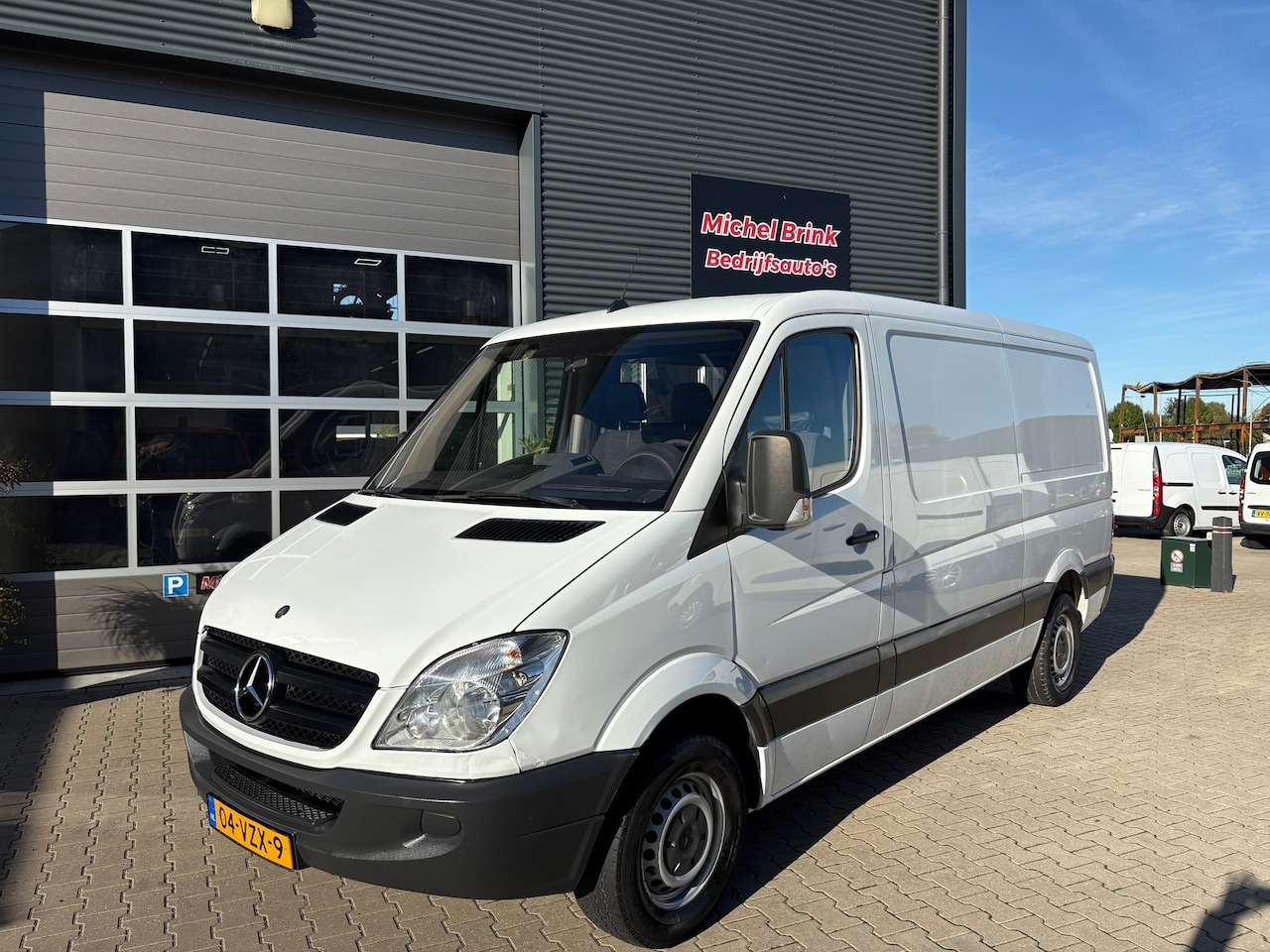 Mercedes-Benz Sprinter - 311 2.2 CDI 366 Functional 3 Zits - AutoWereld.nl