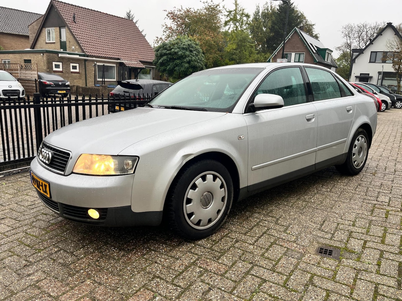Audi A4 Limousine - 1.6 Ecc Apk inruil koopje Rijd goed!! - AutoWereld.nl
