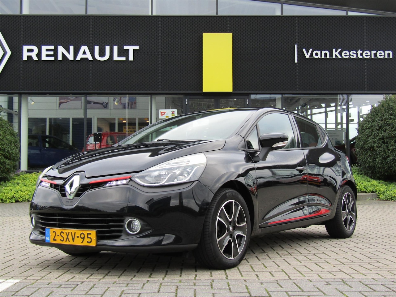 Renault Clio - Tce 90 Dynamique / Trekhaak(afneembaar) / Navigatie / Pack Handsfree / Compleet dealer O.H - AutoWereld.nl