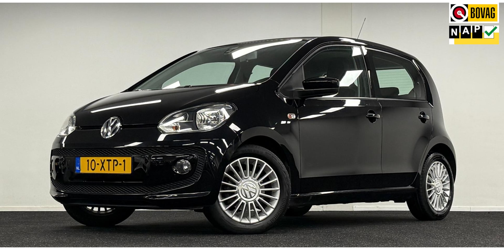 Volkswagen Up! - 1.0 high up! BlueMotion*NAP*5Deurs*Airco*LmVelgen*Navi - AutoWereld.nl