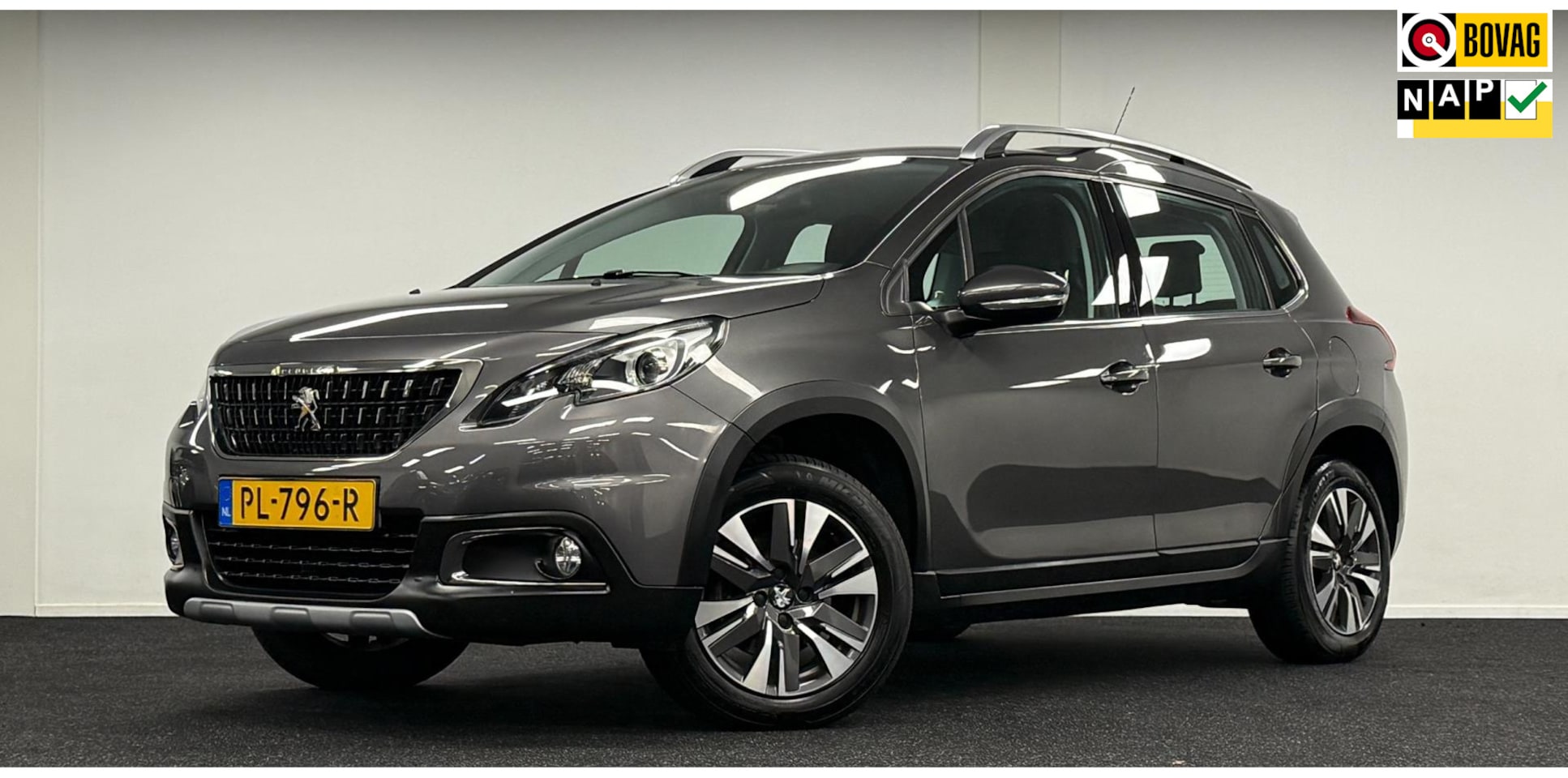 Peugeot 2008 - 1.2 PureTech Allure*Automaat*Trekhaak*Carplay*Navi*Camera*CruiseContr - AutoWereld.nl