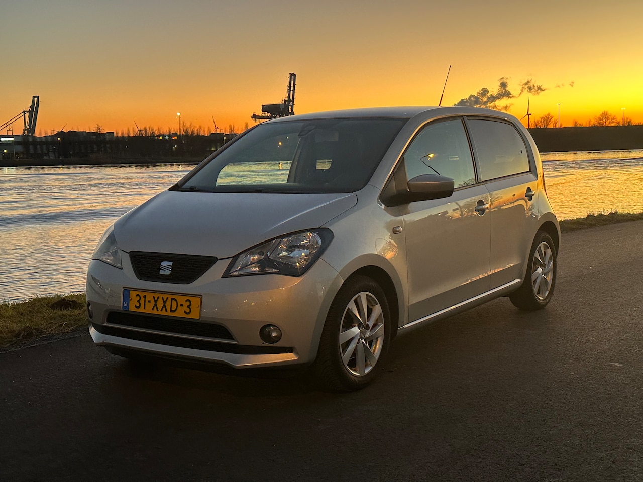 SEAT Mii - 1.0 Style Sport APK, Airco, Parkeersensoren, Cruise control, Navi, Bluetooth, AUX - AutoWereld.nl