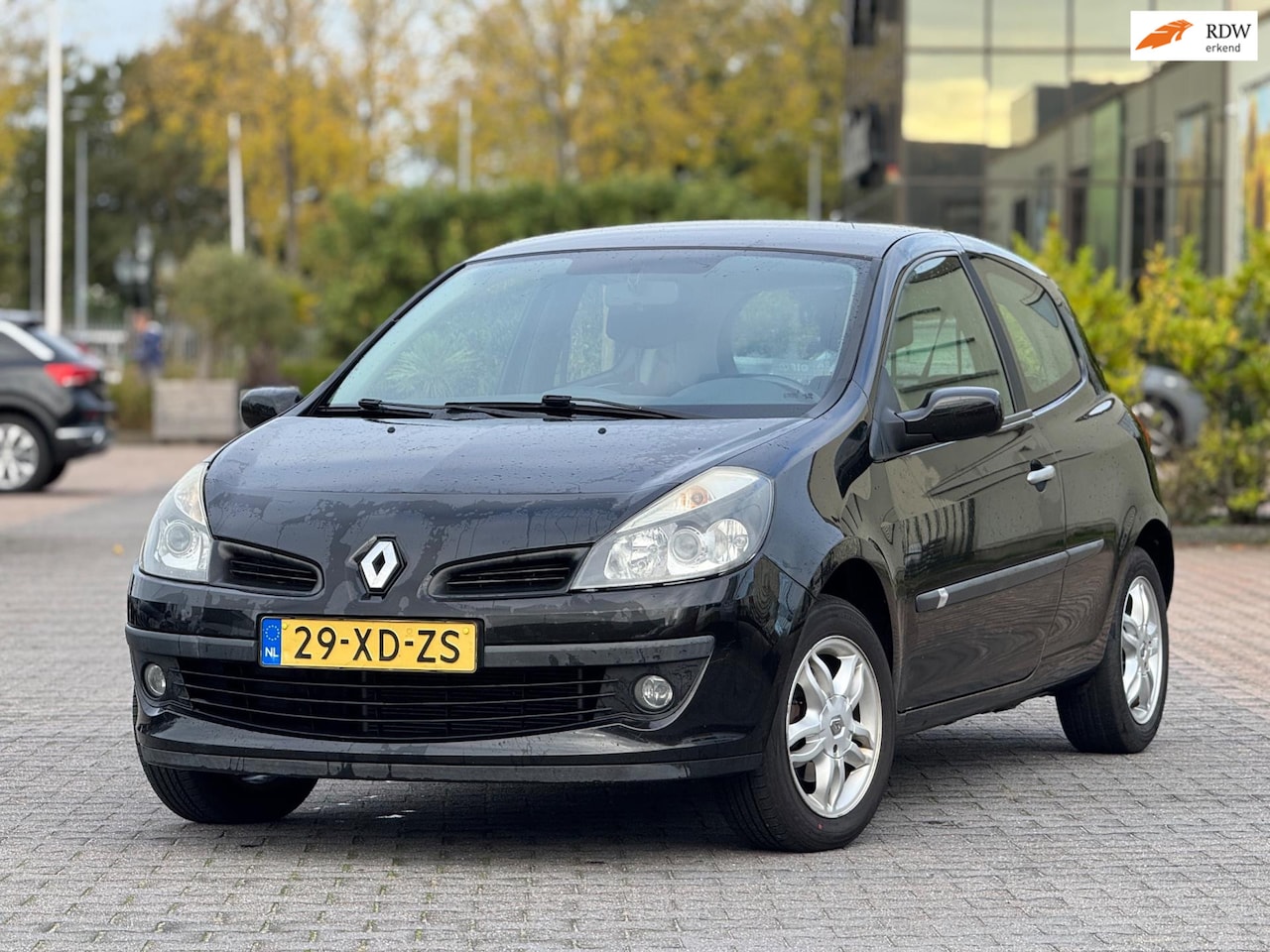 Renault Clio - 1.4-16V Team Spirit | Airco | Elektrische ramen | 2 sleutels | LM velgen - AutoWereld.nl