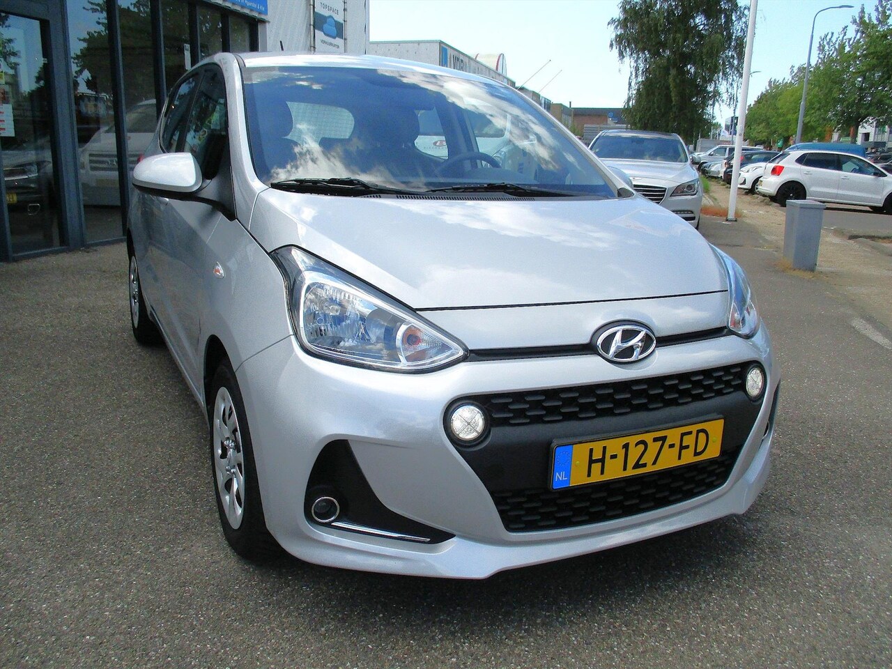 Hyundai i10 - 1.0 Comfort Navigatie - AutoWereld.nl