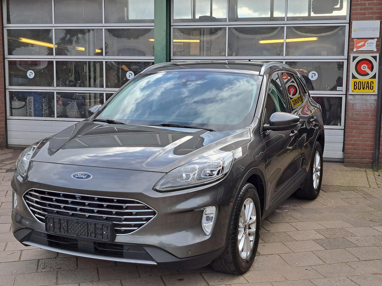 Ford Kuga - 1.5 EcoBoost Titanium - Trekhaak - AutoWereld.nl