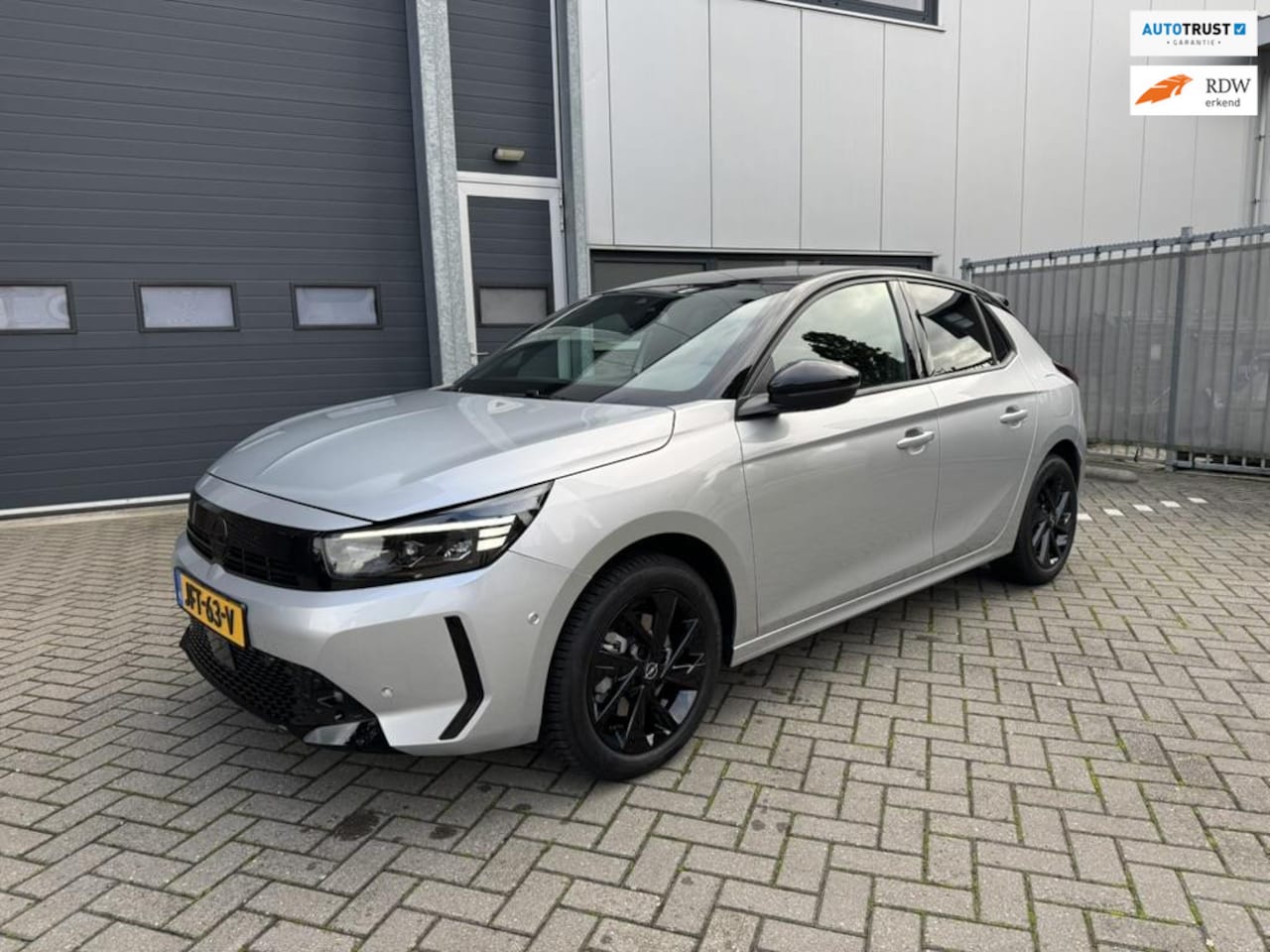 Opel Corsa - 1.2 Turbo GS AUT. LED, Stoelverwarming, Camera, BTW etc. - AutoWereld.nl