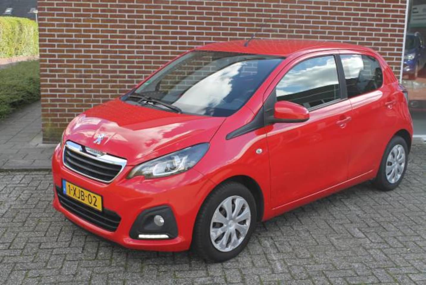 Peugeot 108 - 1.0 12V E-VTI 69PK 5DR Active