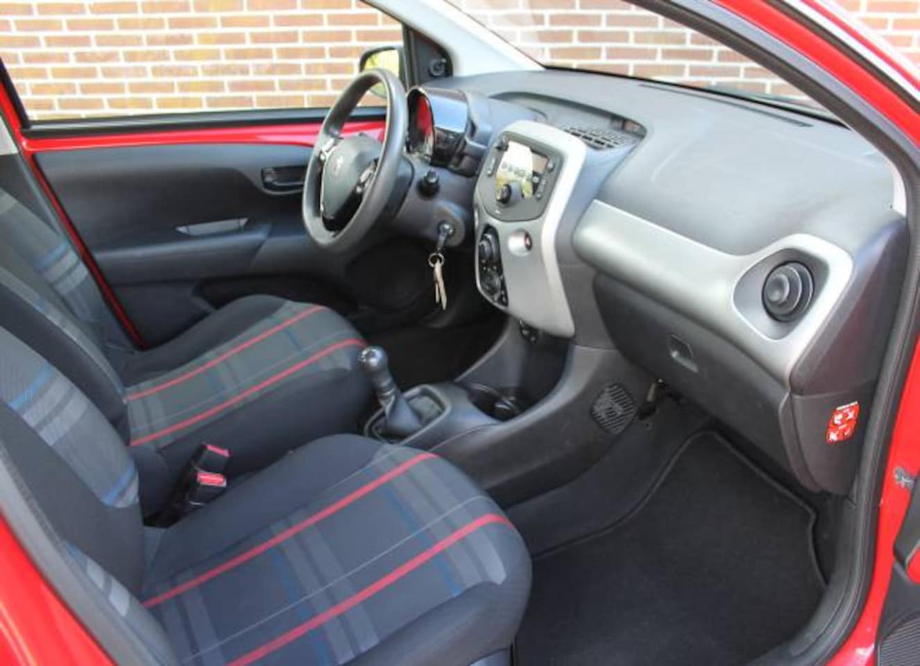 Peugeot 108 - 1.0 12V E-VTI 69PK 5DR Active