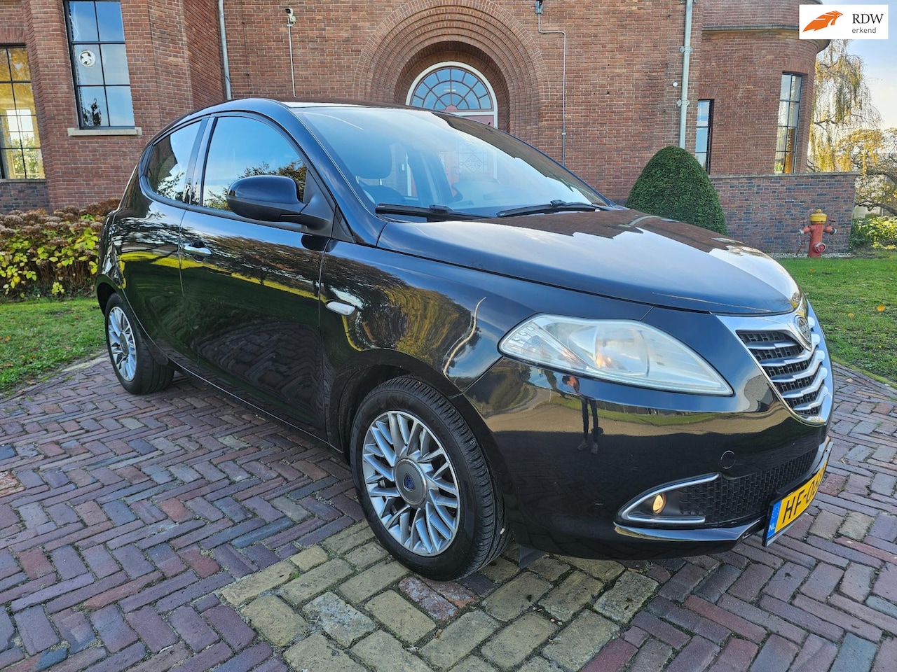 Lancia Y(psilon) - Ypsilon 0.9 TwinAir Gold AIRCO/trekhaak - AutoWereld.nl