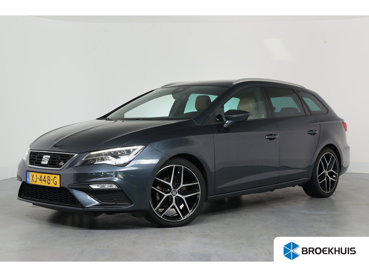 SEAT Leon ST - 1.5 TSI FR Business Intense | Sfeerverlichting | Leder | Beats Audio | LED | Trekhaak | Cl - AutoWereld.nl