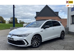 Volkswagen Golf - 1.5 eTSI R-Line/ Virtual CP/ Pano/ EQ-light/ Sfeer/Cam/Keyless