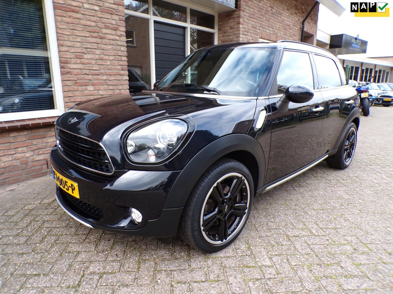 MINI Countryman - Mini 1.6 Cooper Chili Automaat / Leder / Navi / Clima / Panoramadak - AutoWereld.nl