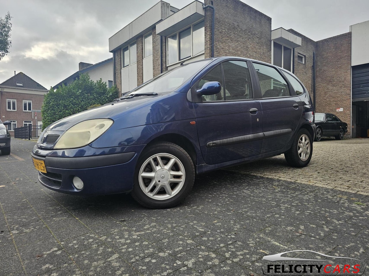 Renault Scénic - 1.6-16V Authentique 1.6-16V Authentique - AutoWereld.nl