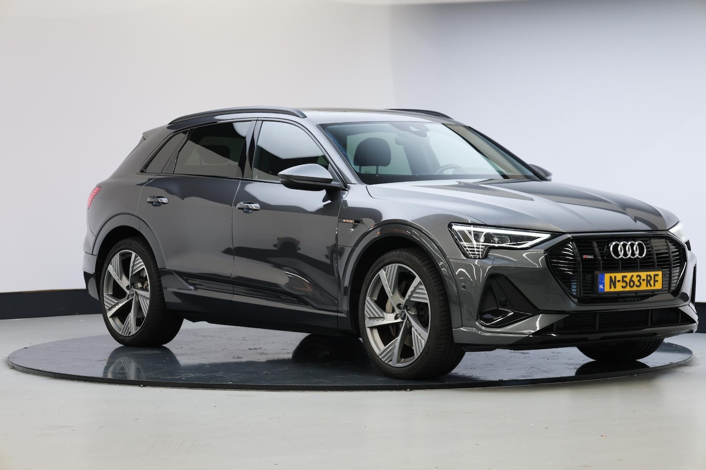 Audi e-tron - 55 quattro S edition 95 kWh - AutoWereld.nl