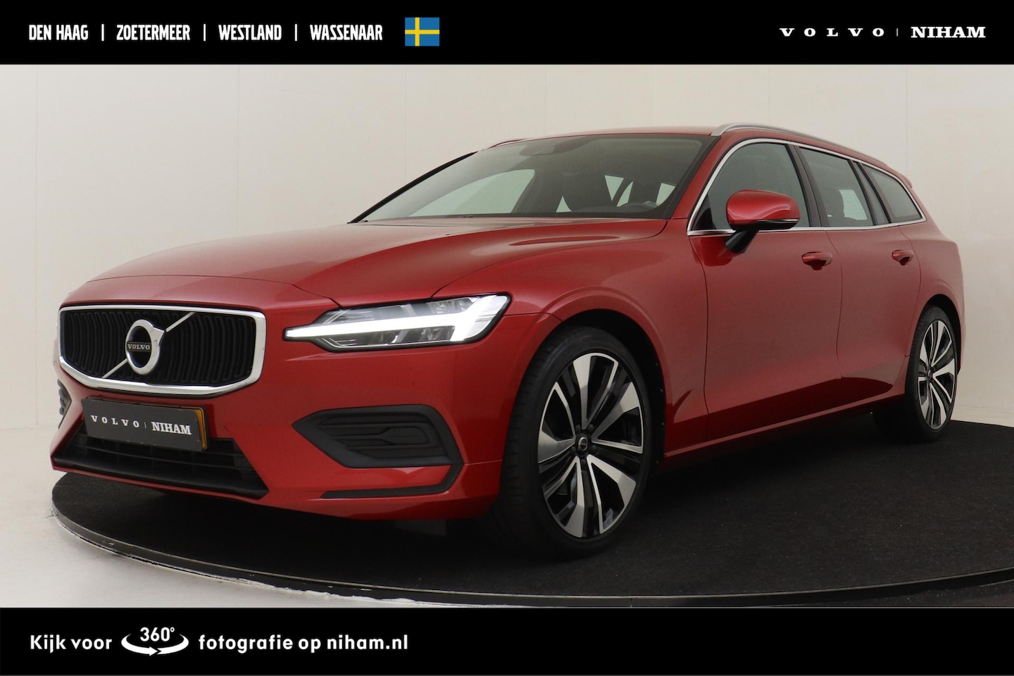 Volvo V60 - T4 AUT. MOMENTUM PRO -BLIS|TREKHAAK|19"|ADAP.CRUISE|VERW.VOORSTOELEN - AutoWereld.nl