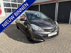Toyota Yaris - 1.0 VVT-i Aspiration