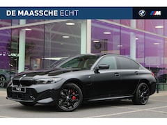 BMW 3-serie - 330e High Executive M Sport Automaat / Schuif-kanteldak / Sportstoelen / Parking Assistant