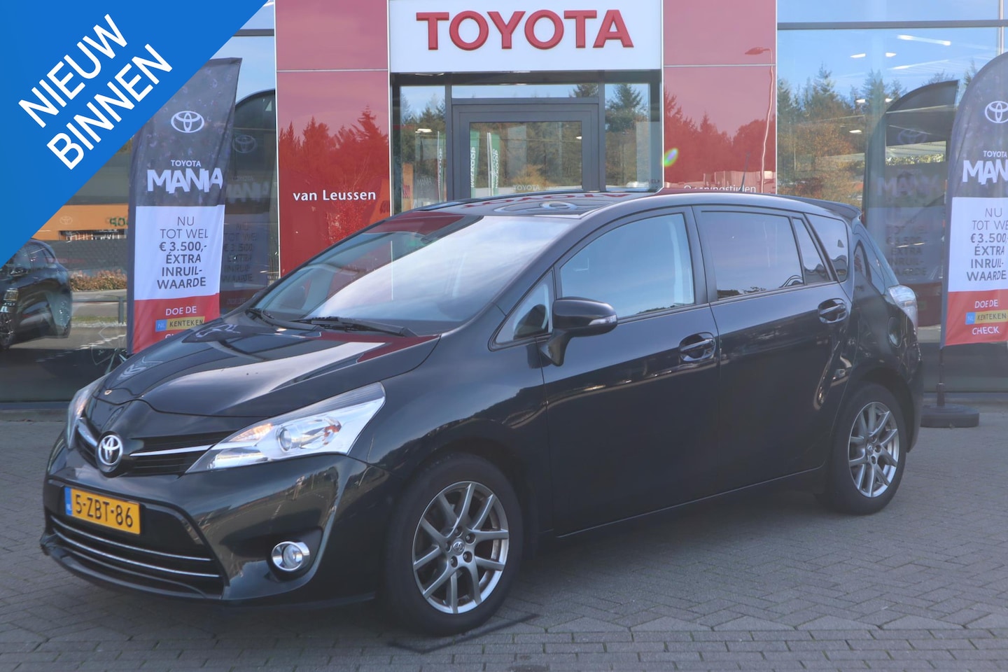 Toyota Verso - 1.8 VVT-i Business Top 5 editie 1.8 VVT-i Business Top 5 editie - AutoWereld.nl