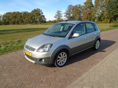 Ford Fiesta - 1.4-16V Crossroad