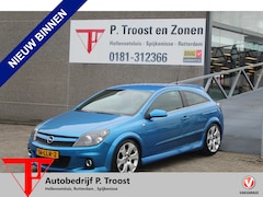 Opel Astra GTC - 2.0 T OPC Recaro lederen stoelen/Stoelverwarming/Climate control/Navigatie