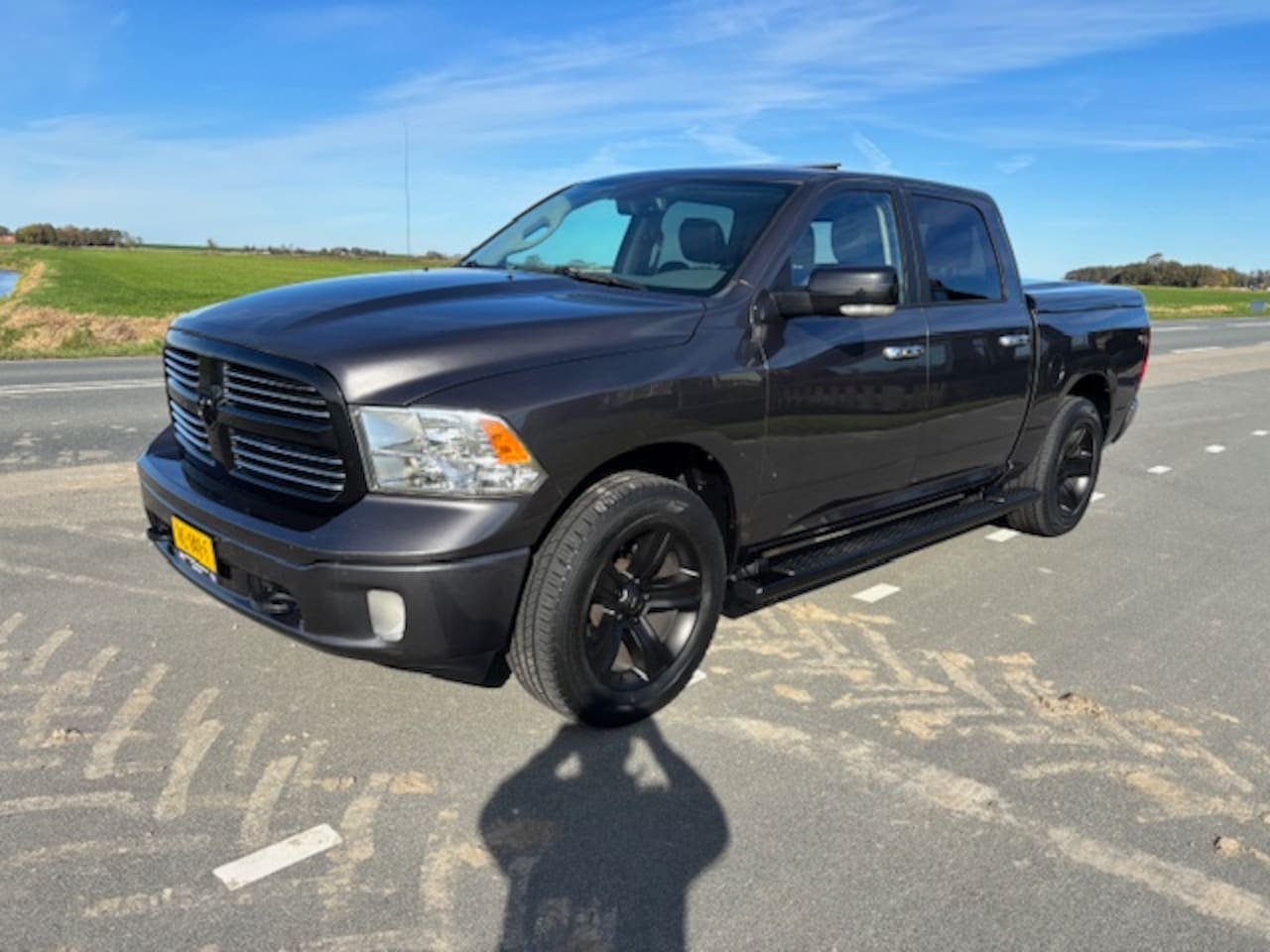 Dodge Ram 1500 - 4x4 lpg luchtvering bijtelling 25k super laag financiring v/a 350 p/m - AutoWereld.nl