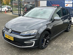 Volkswagen Golf - 1.4 TSI GTE / PANO / NAVIGATIE / STOELVERWARMING / LEDER