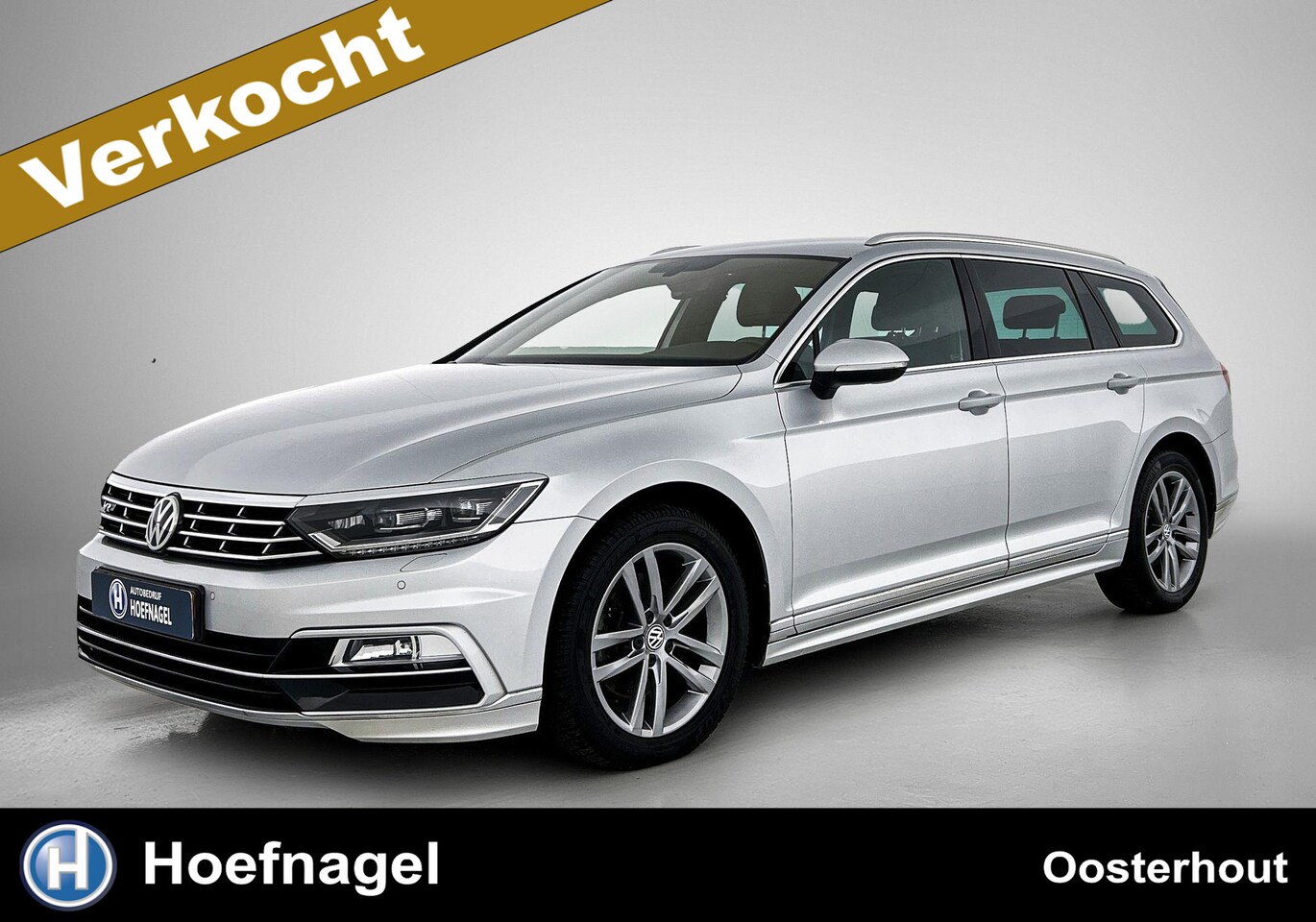 Volkswagen Passat Variant - 1.6 TDI Highline Business R Automaat | Parkeersensoren | Apple CarPlay | Stoelverwarming - AutoWereld.nl