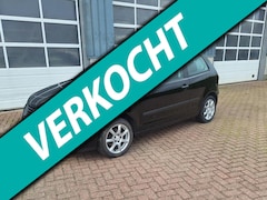 Volkswagen Polo - 1.4-16V Trendline