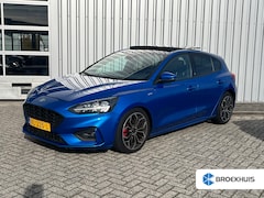 Ford Focus - 1.0 EcoBoost ST Line Business l Panoramadak l Bang & Olufsen Sound l Camera l Stoelverwarm