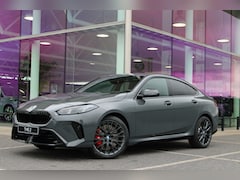 BMW 2-serie Gran Coupé - 220 M Sport Automaat / Sportstoelen / M Adaptief onderstel / Parking Assistant Plus / Head