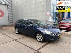 Volvo V60 - 1.6 T3 Kinetic