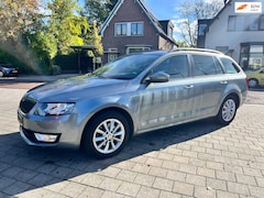Skoda Octavia Combi - 1.2 TSI Elegance Navi Trekhaak Ecc Isofix PDC NW APK