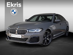 BMW 5-serie - Sedan 520i | High Executive | M Sportpakket | Comfort Access | Schuif-/kanteldak | Achteru