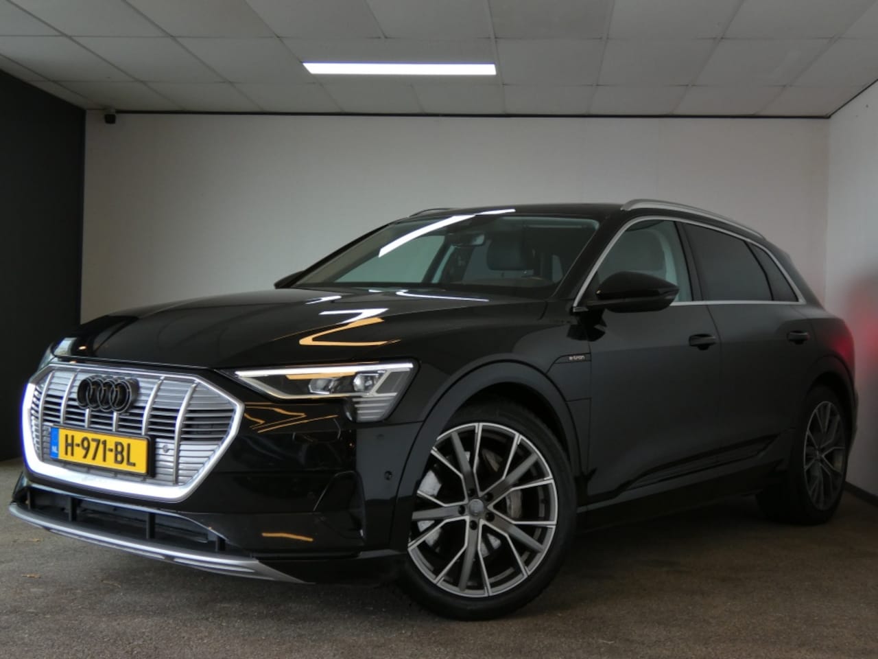 Audi e-tron - e-tron 50 q L Ed + - AutoWereld.nl