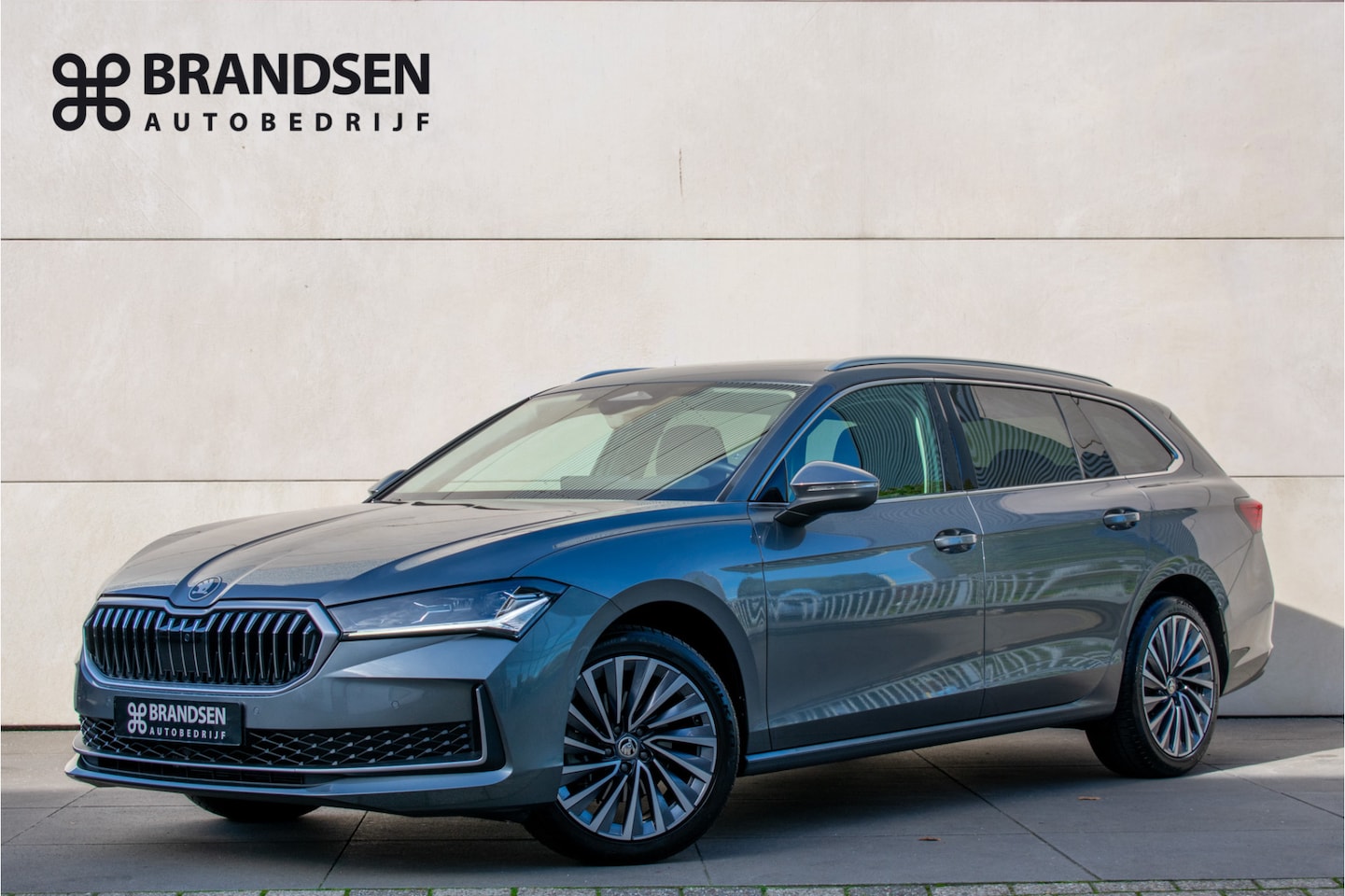Skoda Superb Combi - 1.5 TSI MHEV Business Edition -Pano-LED-Keyless-Stoelvent en mass.-ACC- - AutoWereld.nl