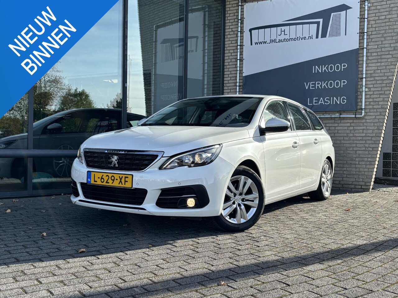 Peugeot 308 SW - 1.2 PureTech*ECC*NAVI*CAM*HAAK*CRUISE*CARPLAY* - AutoWereld.nl
