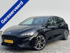 Ford Focus - ST-Line Business EcoBoost 125 pk | Winter Pack | Full led koplampen | Trekhaak | Adapt. Cr