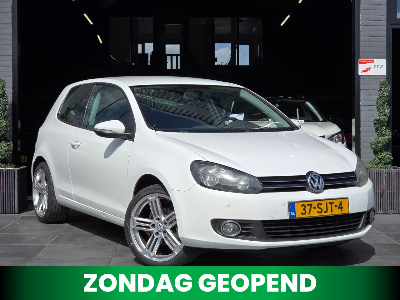 Volkswagen Golf - 1.6 Trendline Airco|Elektrische ramen|APK - AutoWereld.nl