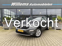 Volkswagen T-Roc - 1.0 TSI Style Trekhaak, App-Connect & Adaptive Cruise Control