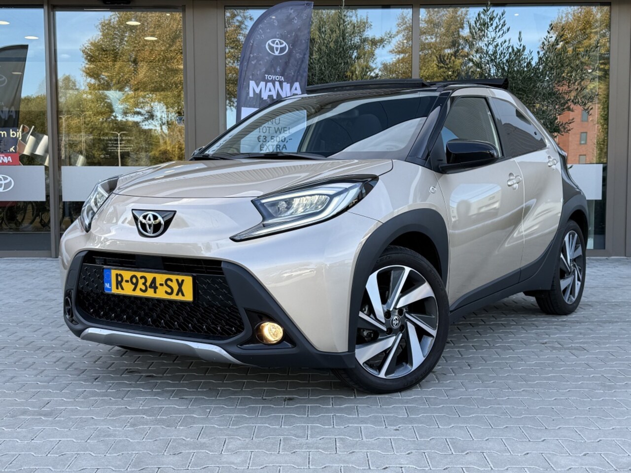 Toyota Aygo X - 1.0 VVT-i S-CVT envy 1.0 VVT-i S-CVT Envy - AutoWereld.nl