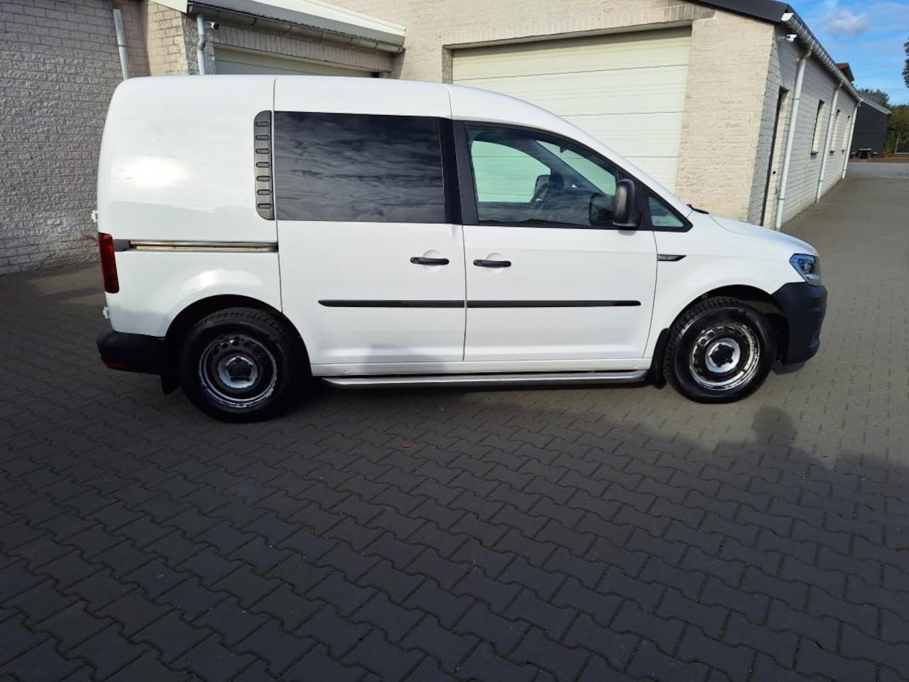 Volkswagen Caddy - 2.0 TDI L1H1 BMT Comfortline Automaat 58000 km !!! - AutoWereld.nl