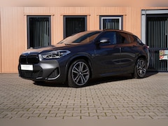 BMW X2 - sDrive 20i | M-Sport | Trekhaak | Head-Up