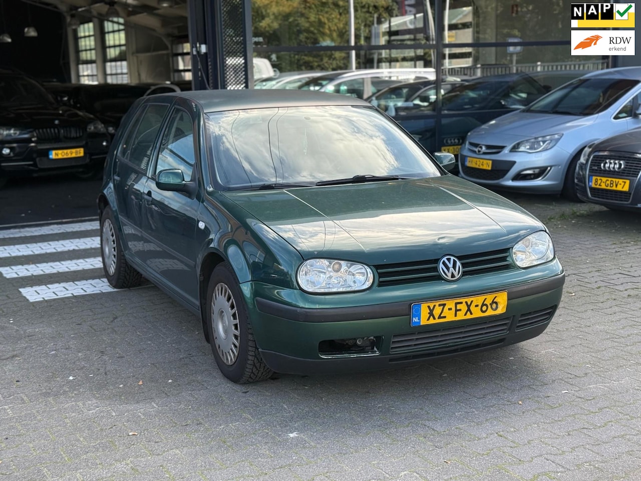 Volkswagen Golf - 1.6 AIRCO/APK 17-04-2026 - AutoWereld.nl