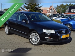 Volkswagen Passat - 3.2 V6 Comflortline 4M