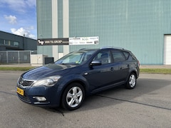 Kia Cee'd - 1.4i CVVT X-ecutive 90 PK