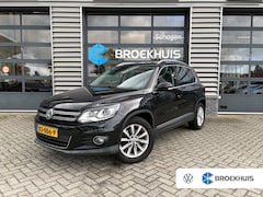 Volkswagen Tiguan - 1.4 TSI 150 pk Sport&Style 6-DSG | Panoramadak | Navigatie | Parkeersensoren |