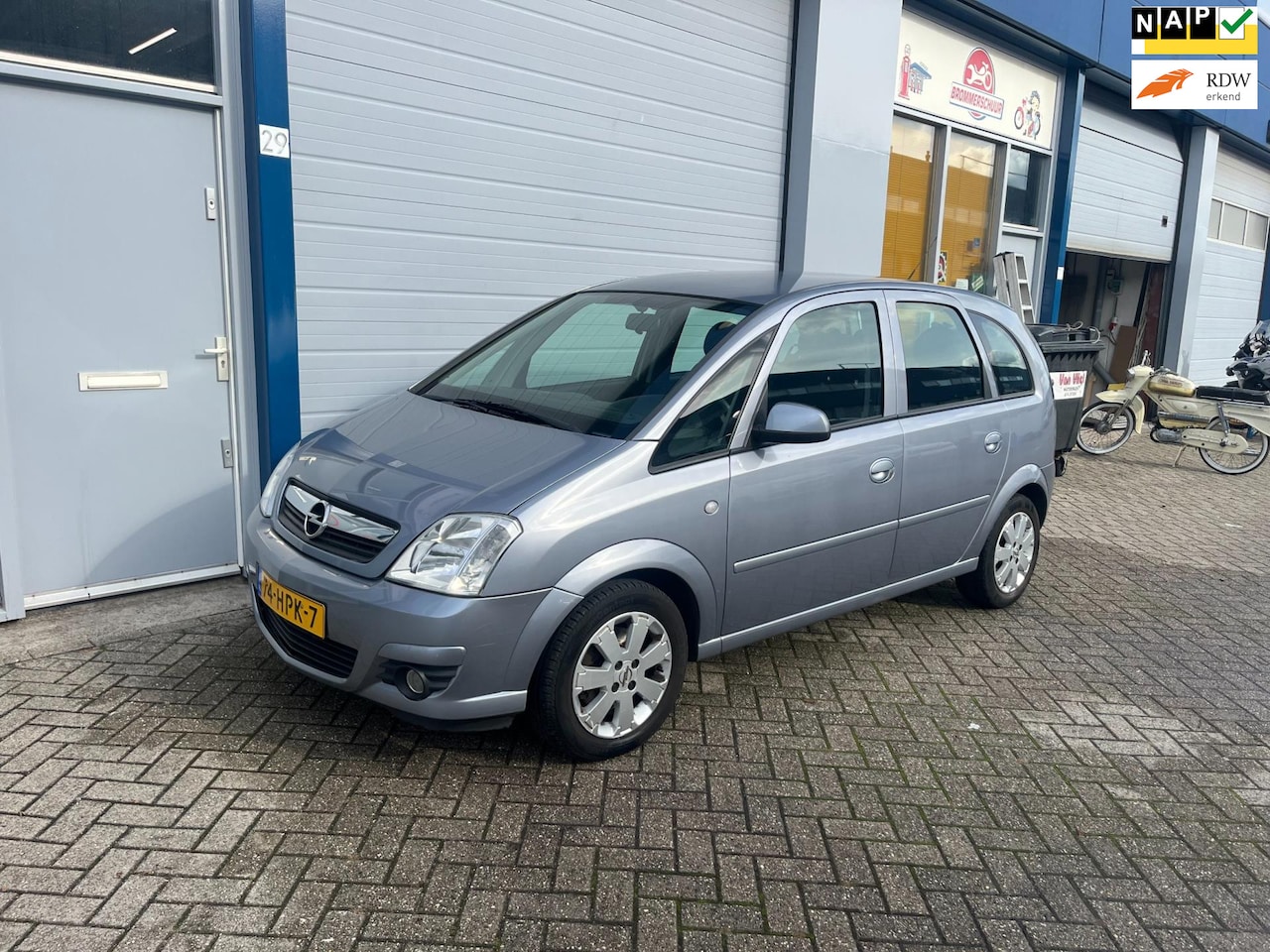 Opel Meriva - 1.6-16V Cosmo 1.6-16V Cosmo - AutoWereld.nl