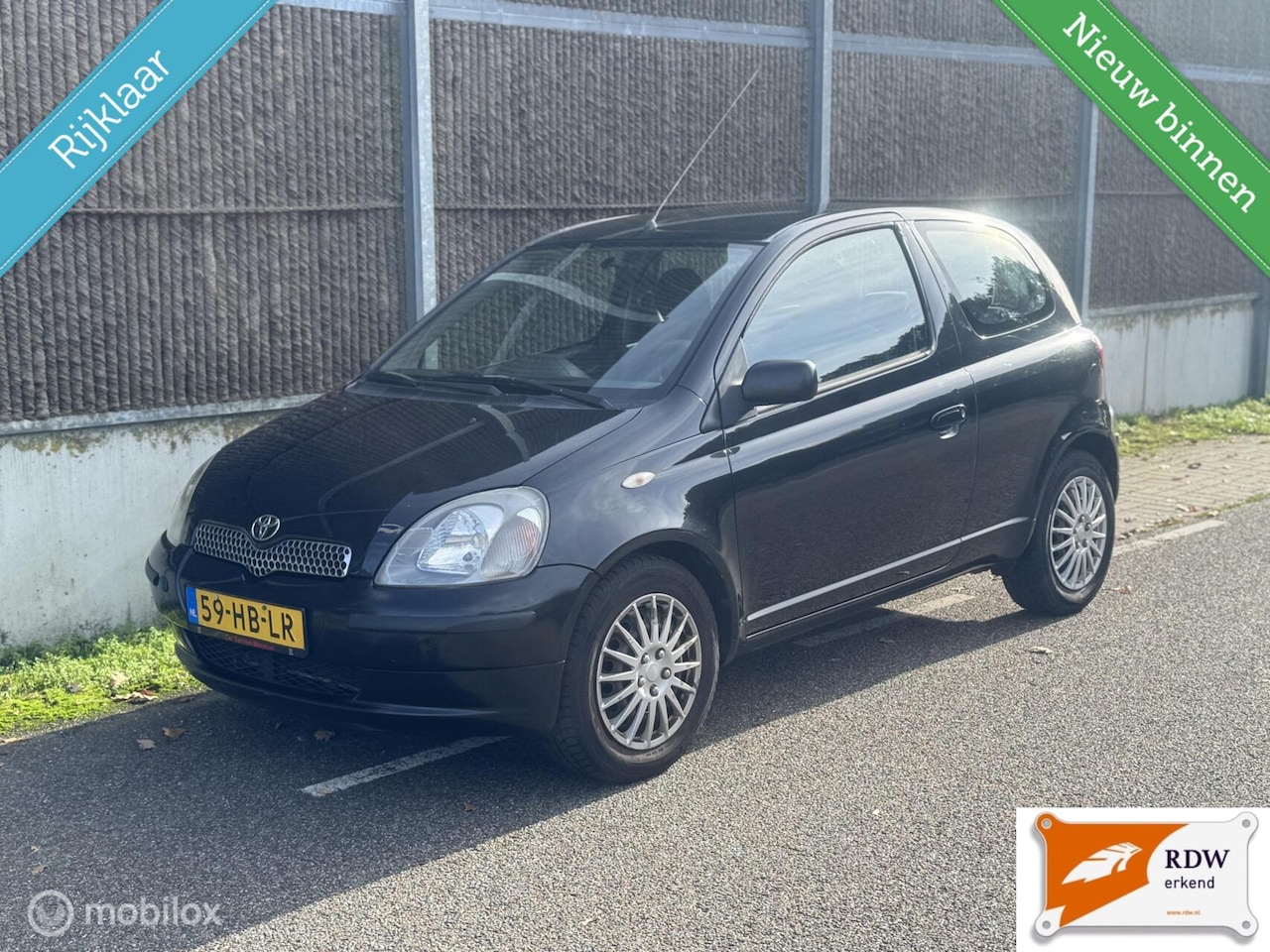 Toyota Yaris - 1.3-16V VVT-i Sol NAP/ONVERWOESTBAAR - AutoWereld.nl