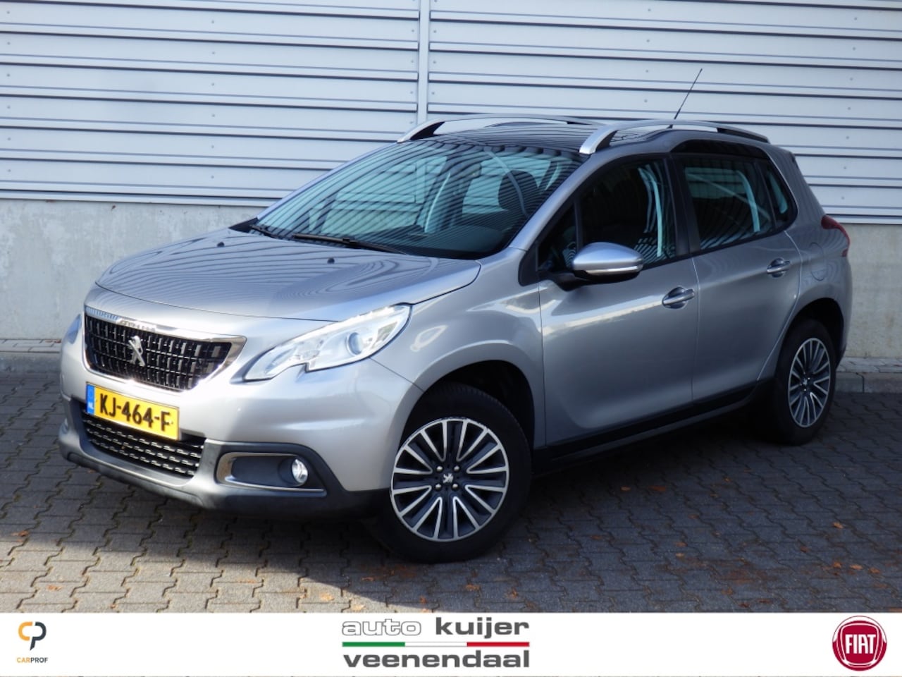 Peugeot 2008 - 110PK | Blue Lion | Panoramadak | Navigatie | 100% dealer o.h. - AutoWereld.nl