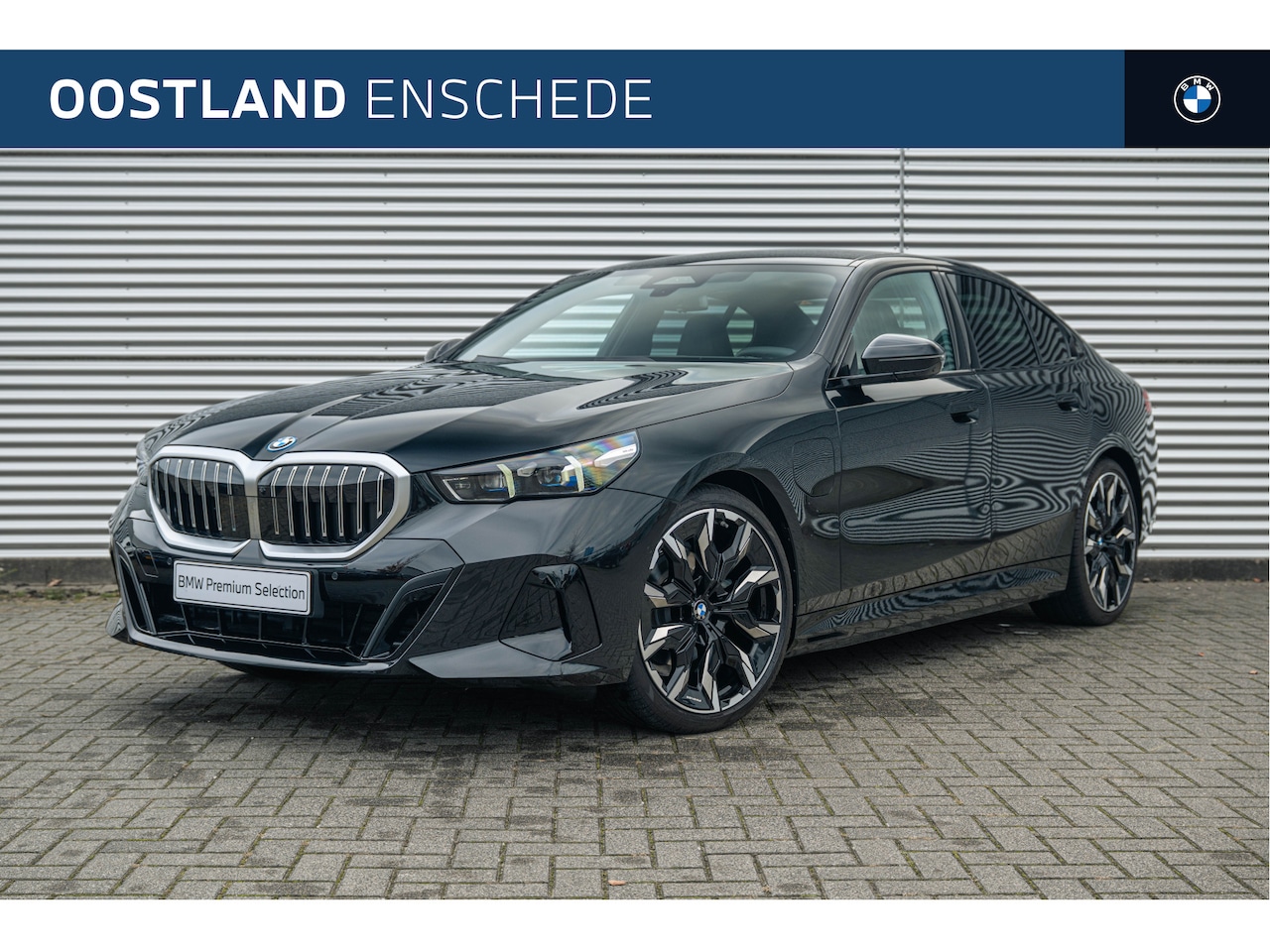BMW 5-serie - 530e M Sport Automaat / Trekhaak / Adaptieve LED / M Multifunctionele Stoelen / Comfort Ac - AutoWereld.nl